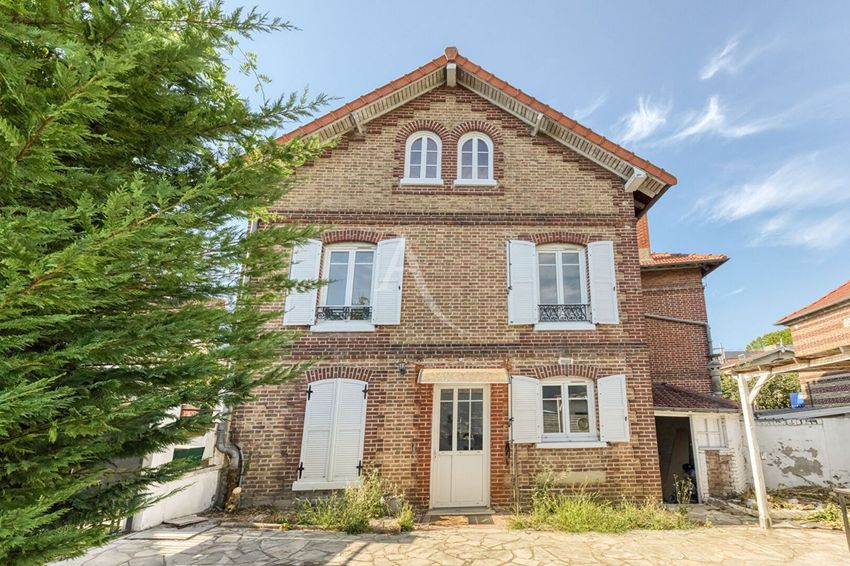 Image Façade à  maison individuelle de Noisiel