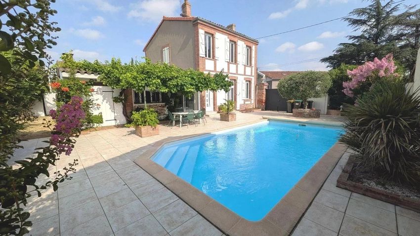 Image Piscine à  villa de Tournefeuille