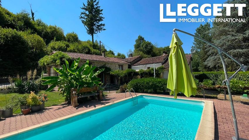 Image Piscine à  maison individuelle de Scillé