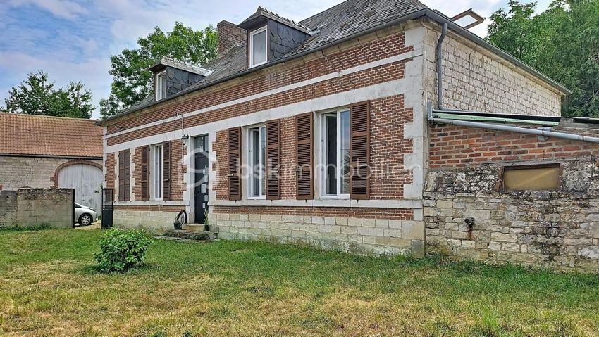 Image Façade à  propriété agricole de Monampteuil