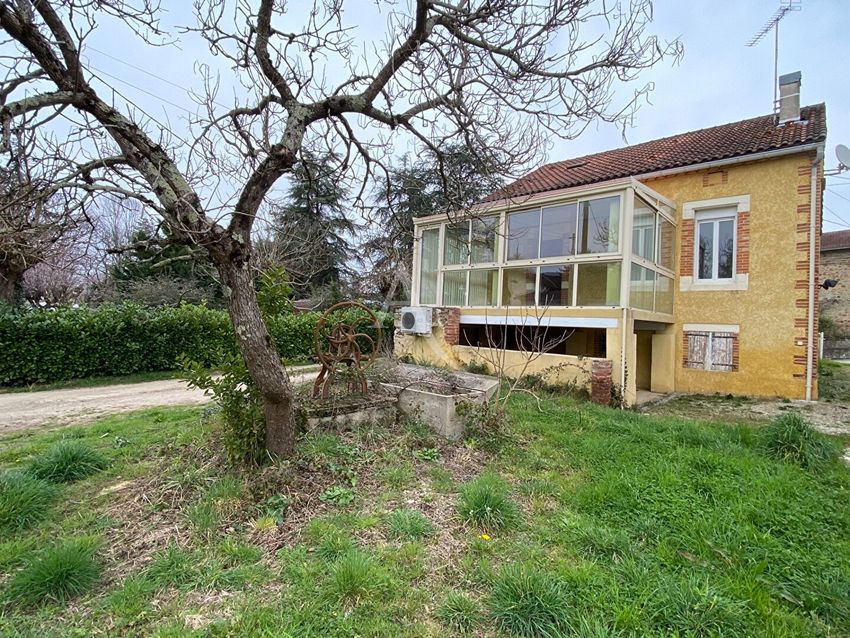 Image Façade à  maison individuelle de Blaye-les-Mines