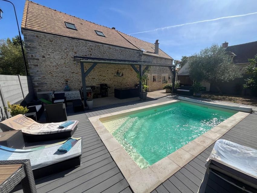 Image Piscine à  maison mitoyenne de Lumigny-Nesles-Ormeaux