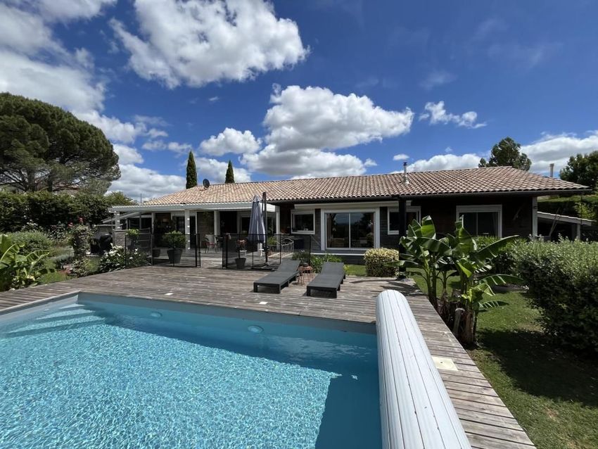 Image Piscine à  maison individuelle de Puygouzon