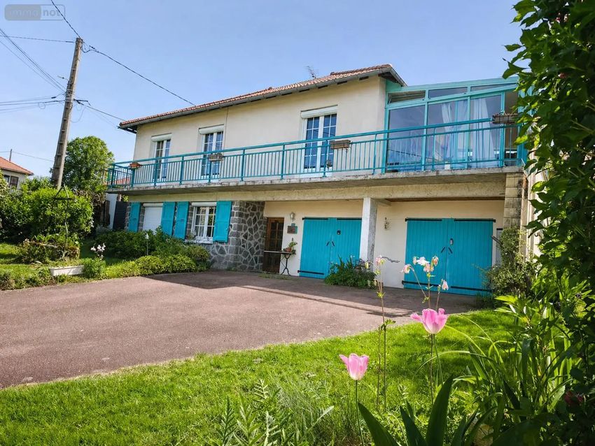 Image Façade à  maison individuelle de Jussac
