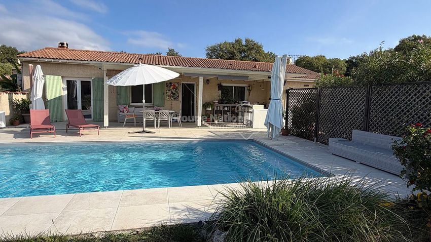 Image Piscine à  maison individuelle de Saint-Martin-d'Ardèche