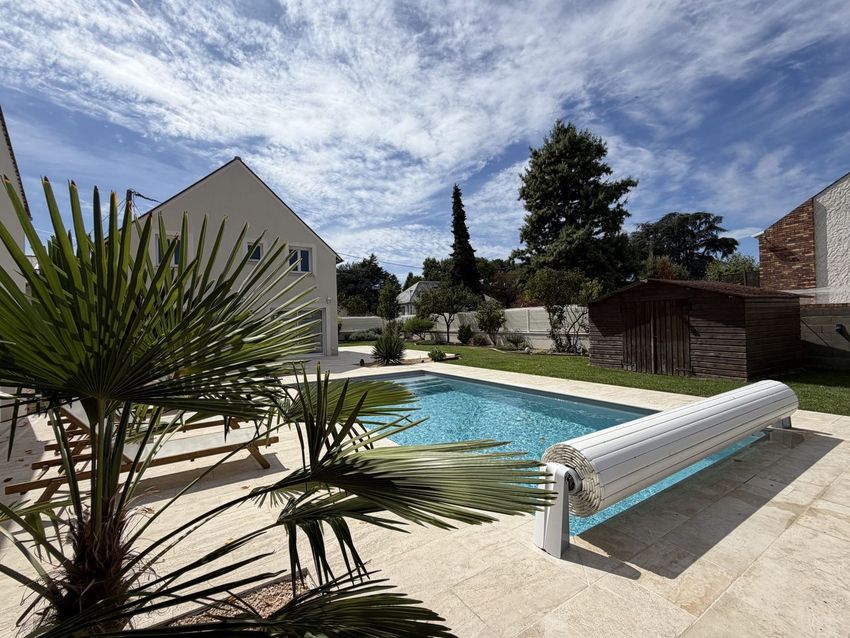 Image Piscine à  maison individuelle de Saint-Pryvé-Saint-Mesmin
