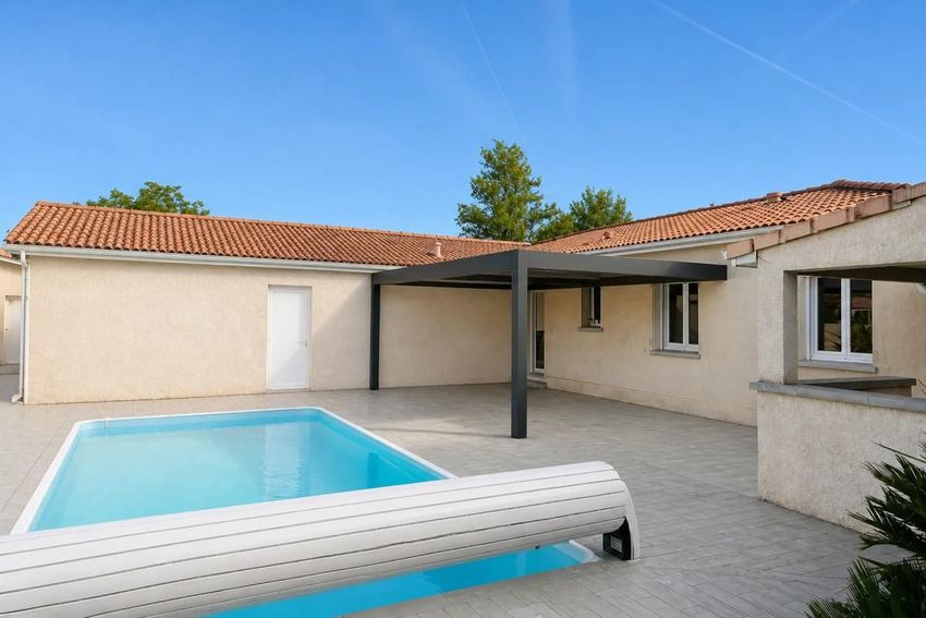 Image Piscine à  maison individuelle de Marcellus