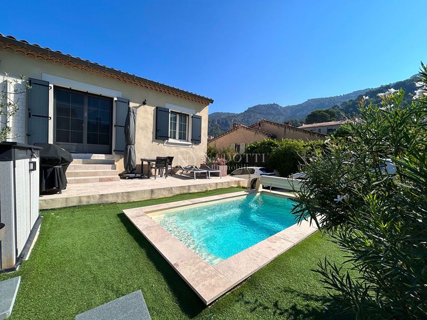 Image Piscine à  maison mitoyenne de Fontaine-de-Vaucluse