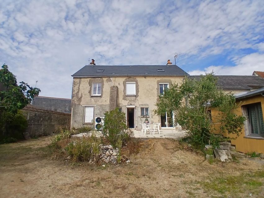 Image Façade à  maison de village de Angerville
