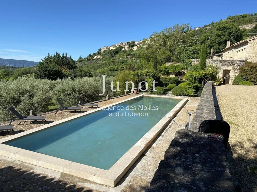 Image Piscine à  maison traditionnelle de Gordes