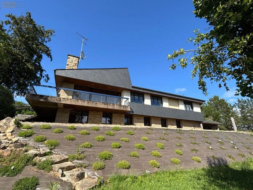 Image Façade à  maison individuelle de Fougères