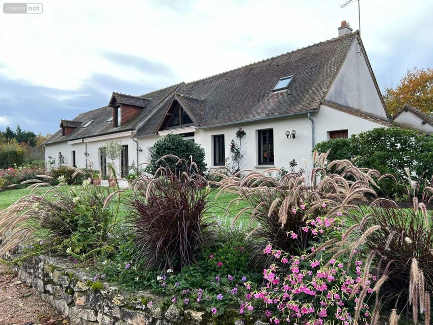 Image Façade à  villa de La Pérouille