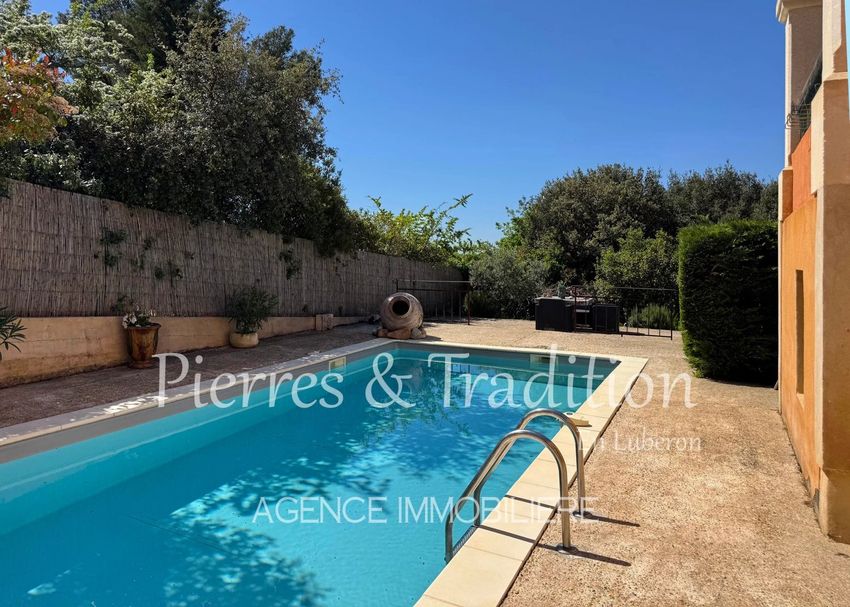 Image Piscine à  maison individuelle de Roussillon
