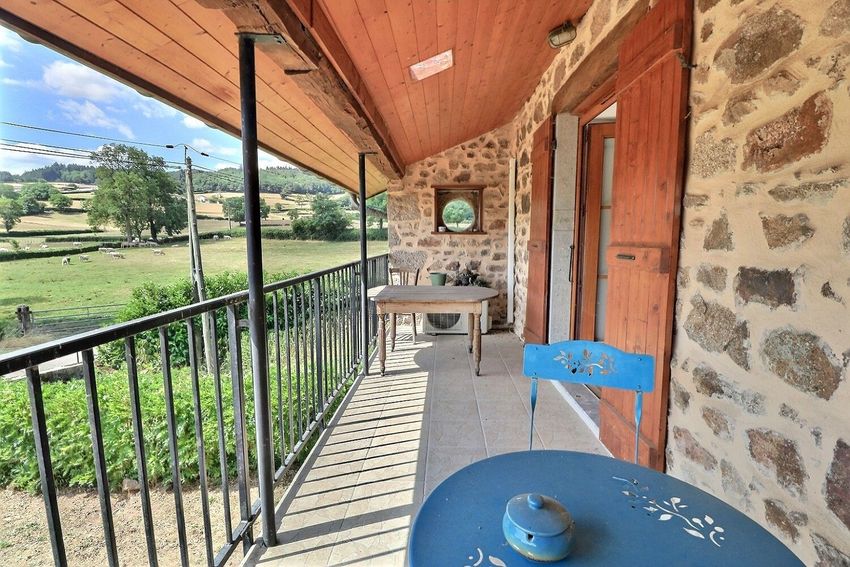 Image Terrasse à  maison mitoyenne de Matour
