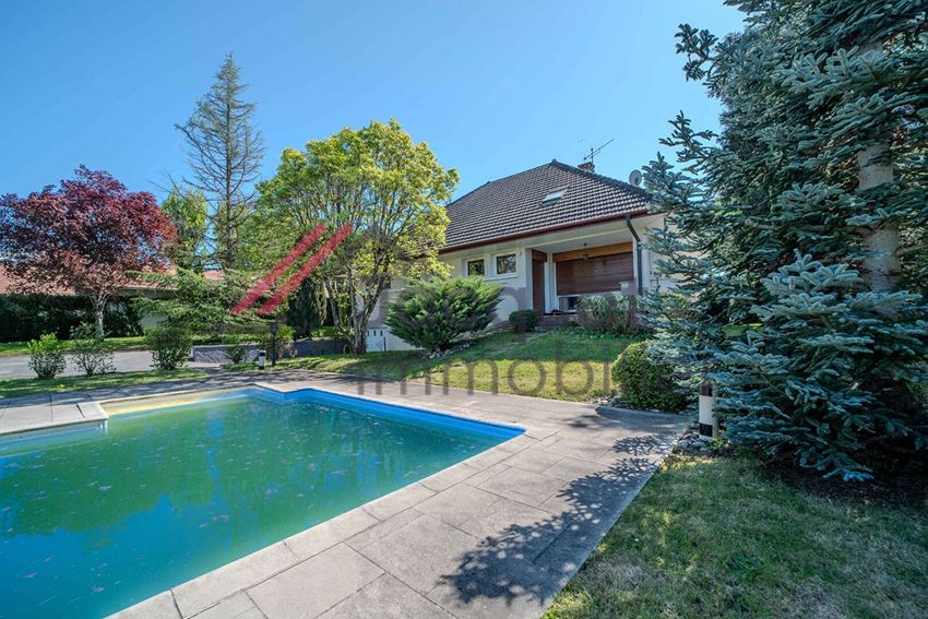 Image Piscine à  maison individuelle de Larnaud
