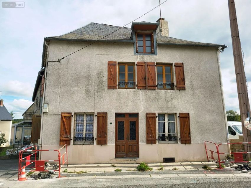 Image Façade à  maison individuelle de La Courtine
