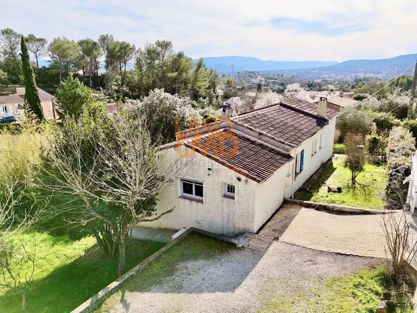 Image Façade à  maison individuelle de Saint-Maximin-la-Sainte-Baume