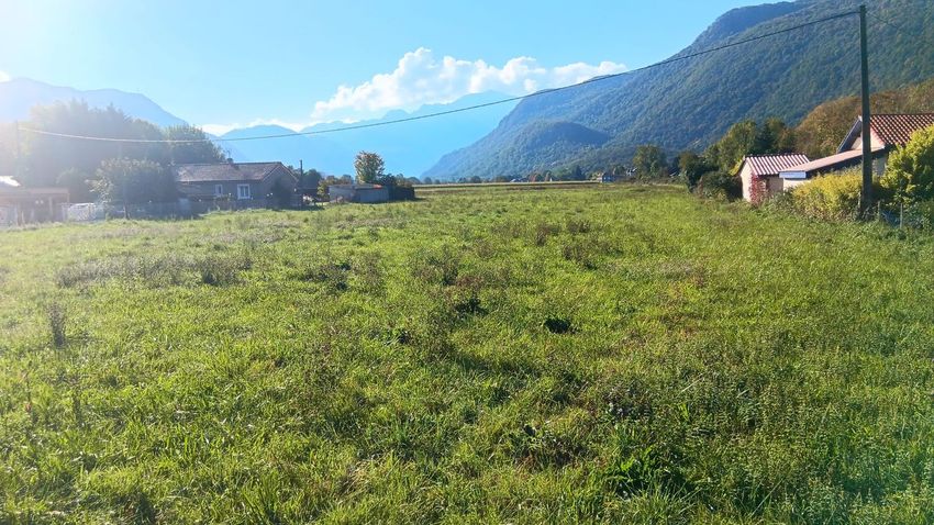 Image Vue à terrain de Saléchan