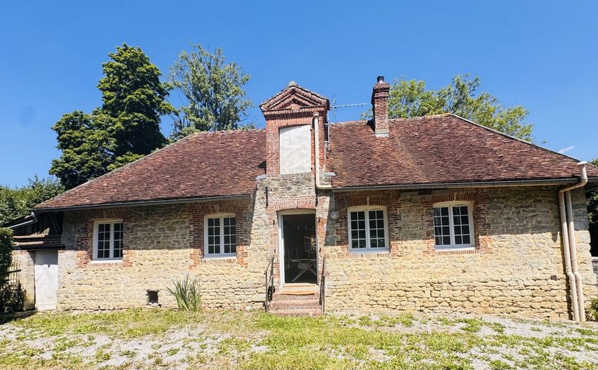 Image Façade à  maison individuelle de Saint-Michel-d'Halescourt