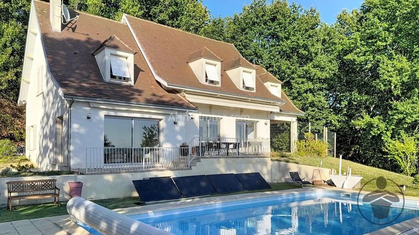 Image Piscine à  maison individuelle de Vélines