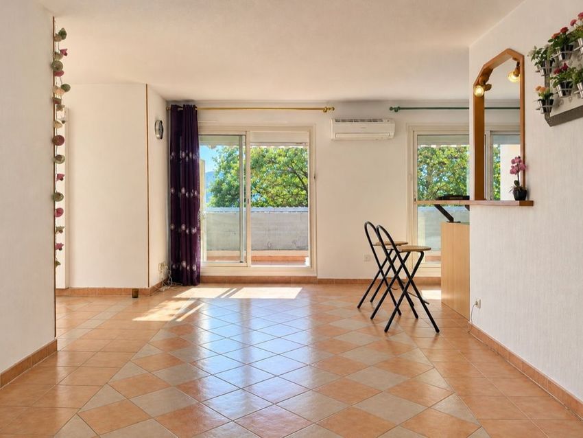 Image de duplex à Carros
