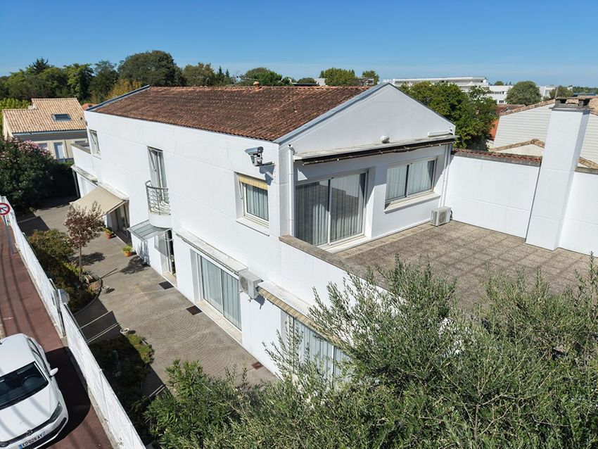 Image Façade à  maison individuelle de Le Bouscat