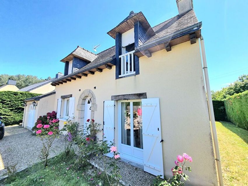 Image Façade à  maison individuelle de Saint-Jouan-des-Guérets