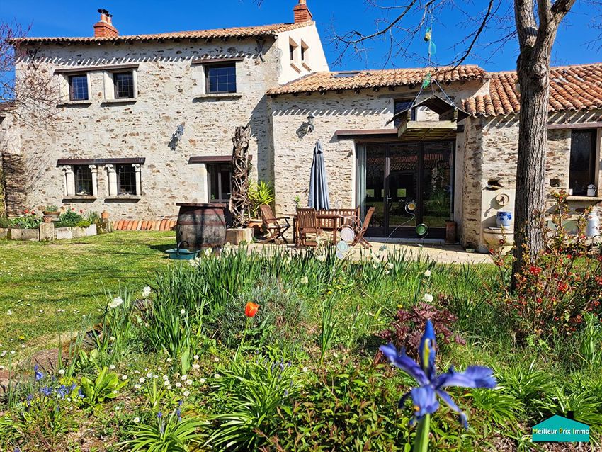 Image Façade à  maison individuelle de La Limouzinière