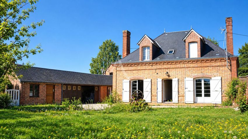 Image Façade à  maison individuelle de Souesmes