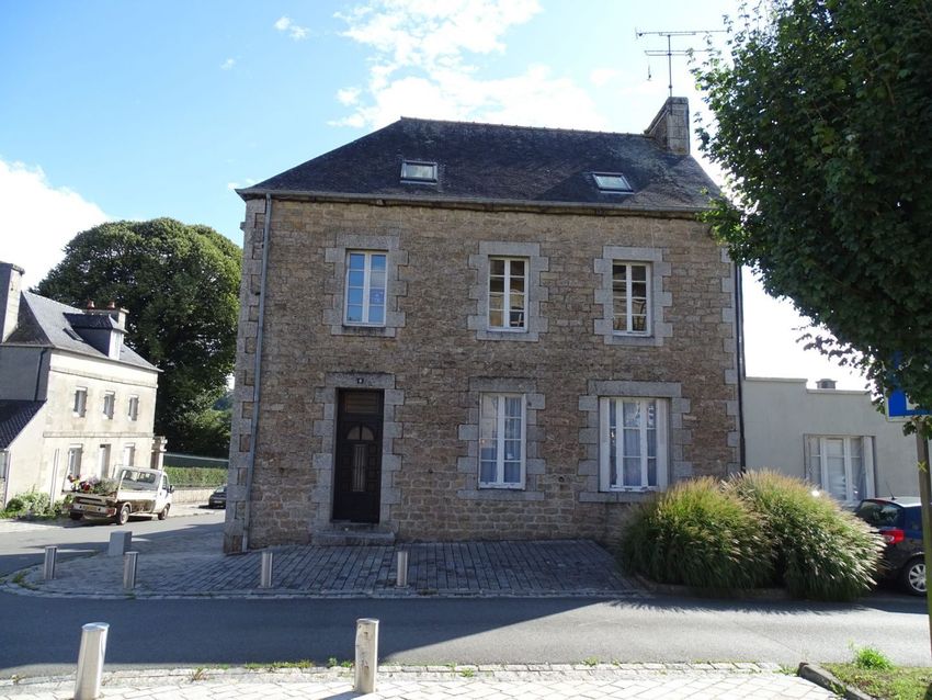 Image Façade à  maison mitoyenne de Saint-Nicolas-du-Pélem