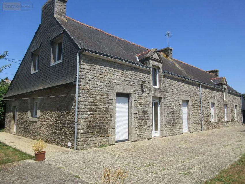 Image Façade à  maison individuelle de Radenac