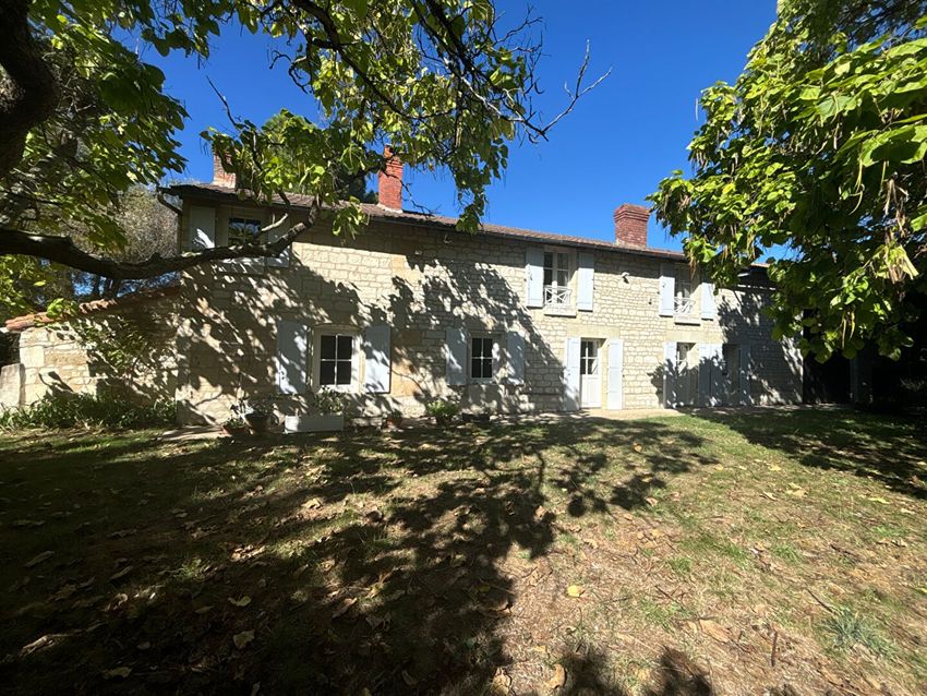 Image Façade à  maison individuelle de Bournand
