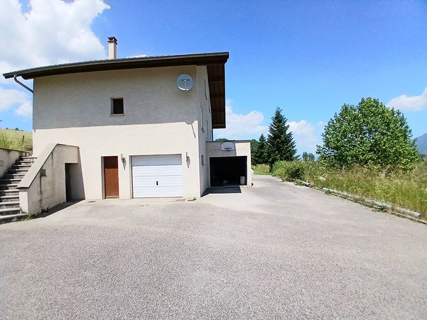 Image Façade à  maison individuelle de Cuzieu