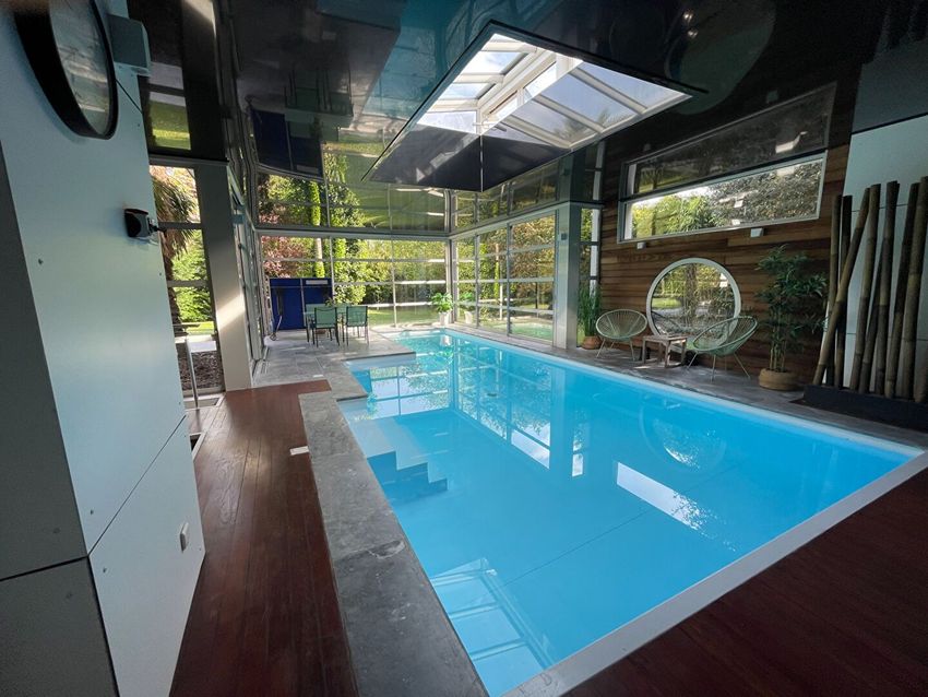 Image Piscine à  manoir de Croix