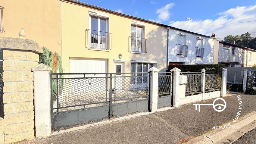 Image Façade à  maison mitoyenne de Le Malesherbois