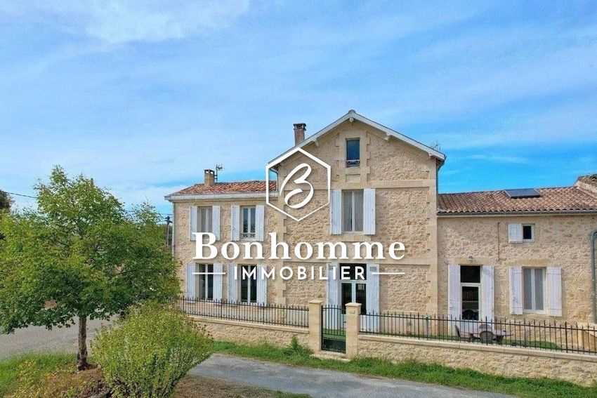 Image Façade à  maison individuelle de 1075 Route du Monastere