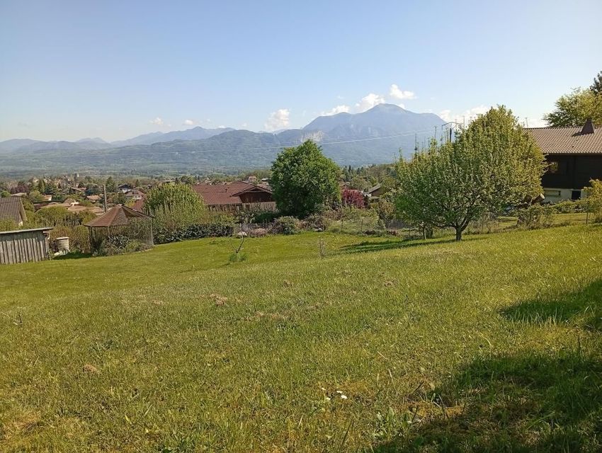 Image Vue à terrain de La Roche-sur-Foron