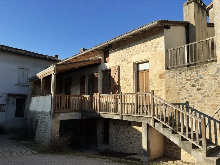 Image Façade à  maison de village de Nontron
