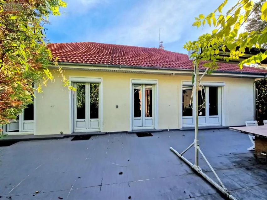 Image Façade à  maison individuelle de Fondettes