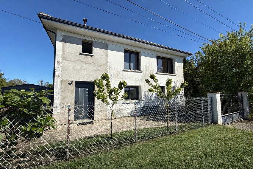Image Façade à  maison individuelle de Sainte-Livrade-sur-Lot