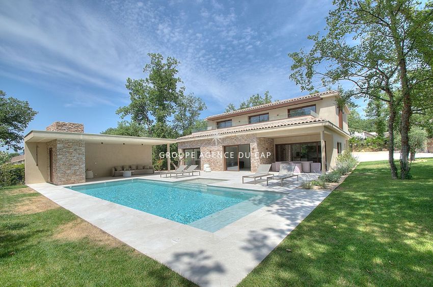 Image Piscine à  villa de Tourrettes