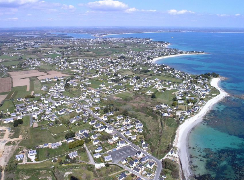 Image Vue à terrain de Loctudy
