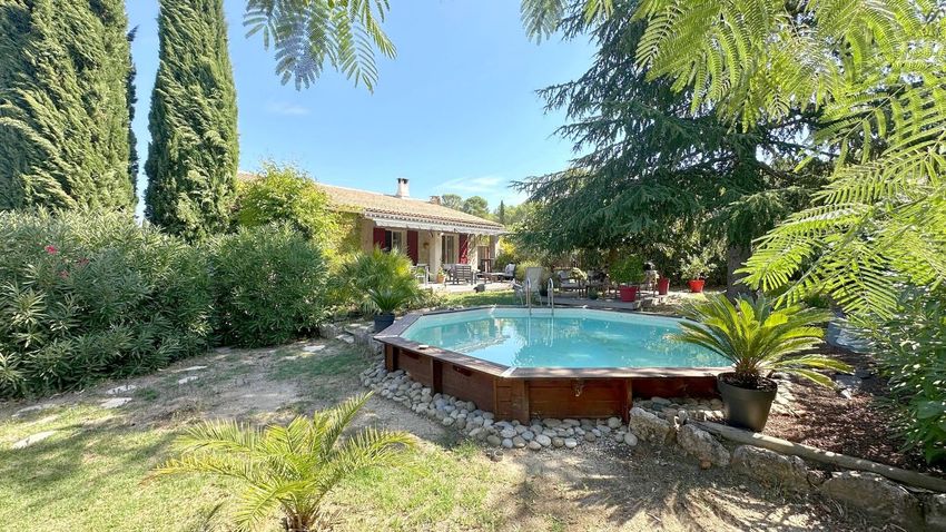 Image Piscine à  maison individuelle de Ventabren