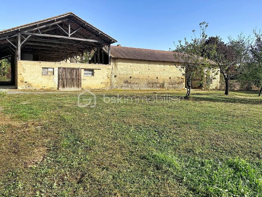 Image Façade à  propriété agricole de Montaut