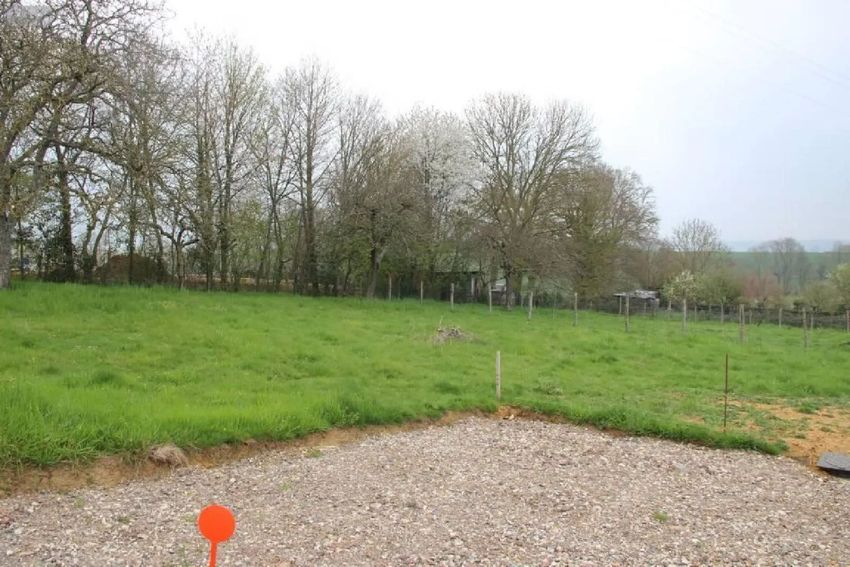 Image de terrain à La Ferrière-Bochard