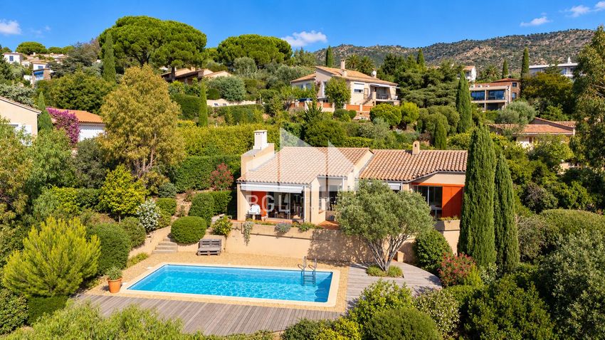 Image Piscine à  maison individuelle de Le Lavandou