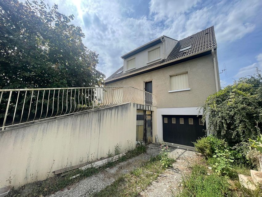 Image Façade à  maison individuelle de Cerny