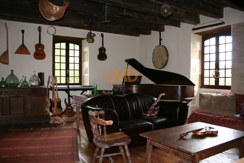 Image Salon à  propriété agricole de Naussac