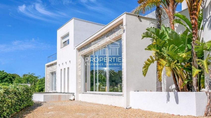 Image Façade à  maison individuelle de Carqueiranne