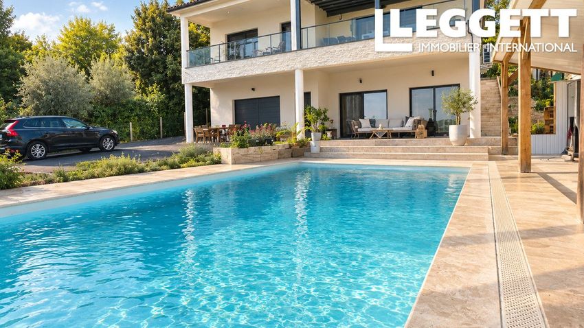 Image Piscine à  maison individuelle de Trélissac